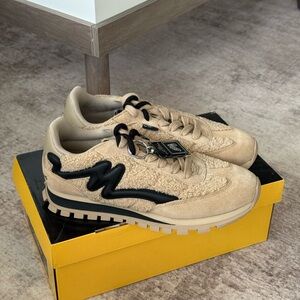 Marc Jacobs Beige and Black unisex  Sneakers